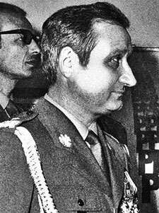 Иллюстрация к книге — Внешняя разведка СССР – России. 1946–2020 годы. История, структура и кадры [i_127.jpg]