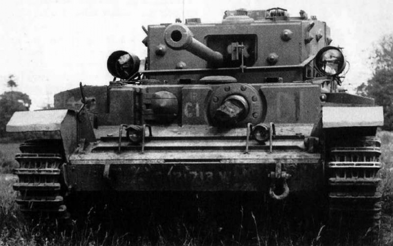 Иллюстрация к книге — Крейсерский танк Mk.VIII «Кромвель». На острие королевского меча [i_073.jpg]