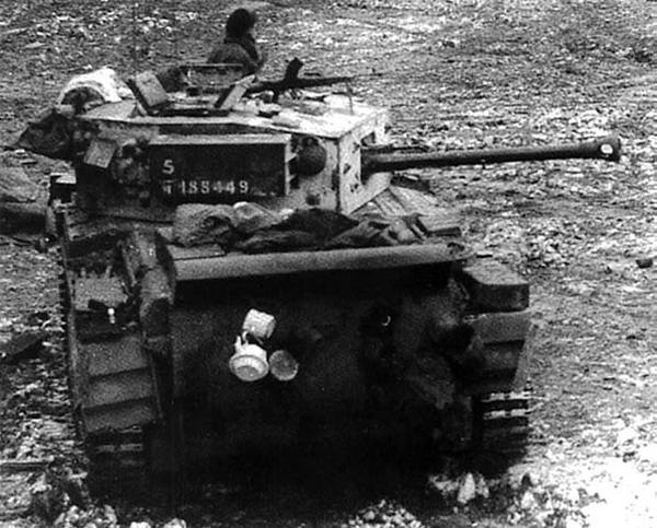 Иллюстрация к книге — Крейсерский танк Mk.VIII «Кромвель». На острие королевского меча [i_087.jpg]