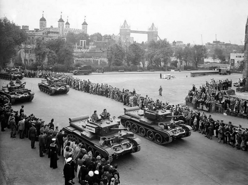 Иллюстрация к книге — Крейсерский танк Mk.VIII «Кромвель». На острие королевского меча [i_104.jpg]