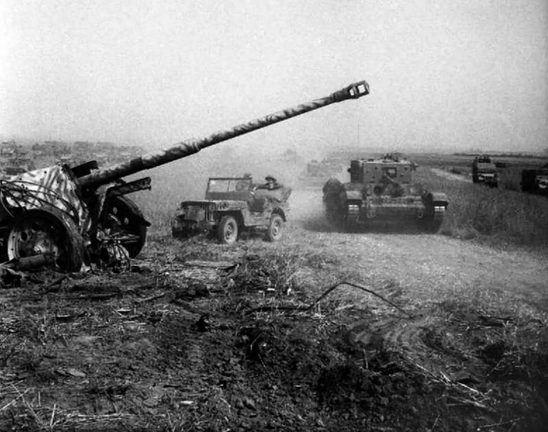 Иллюстрация к книге — Крейсерский танк Mk.VIII «Кромвель». На острие королевского меча [i_107.jpg]