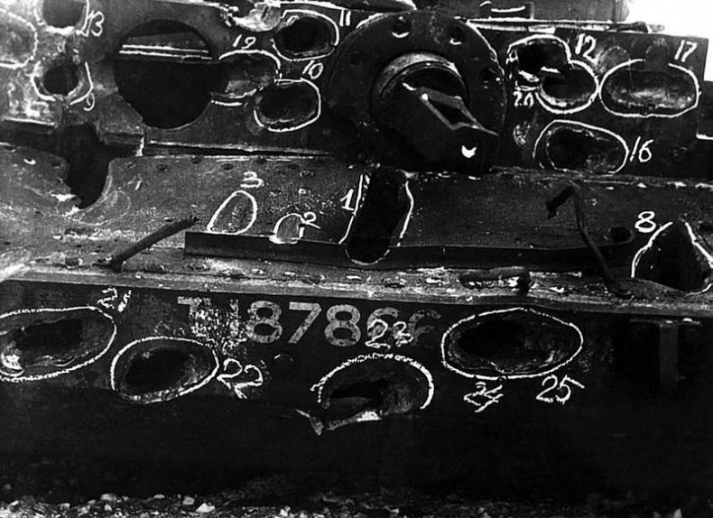 Иллюстрация к книге — Крейсерский танк Mk.VIII «Кромвель». На острие королевского меча [i_115.jpg]