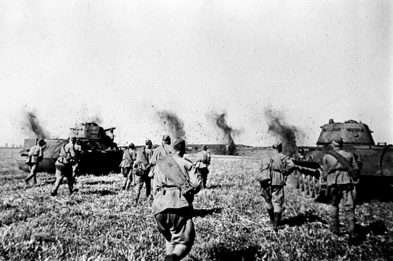 Иллюстрация к книге — Письма с фронта. «Я видел страшный лик войны». Сборник [i_017.jpg]