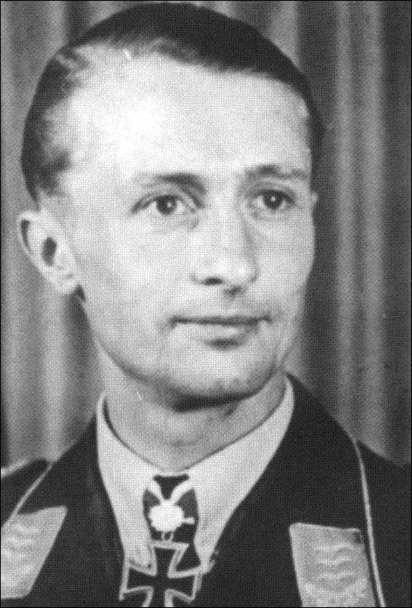 Иллюстрация к книге — Асы немецкой авиации [i_047.jpg]