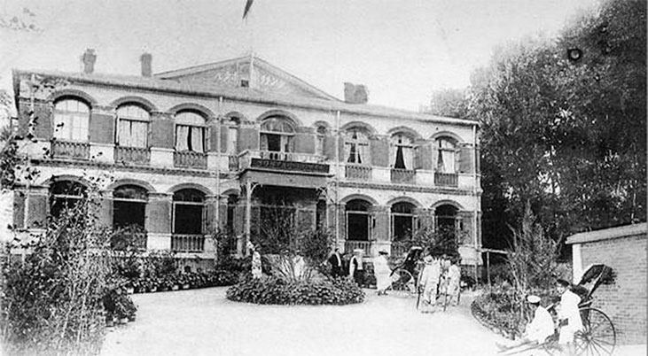 Иллюстрация к книге — Русские эмигранты и их потомки. Истории успеха [i_012.jpg]