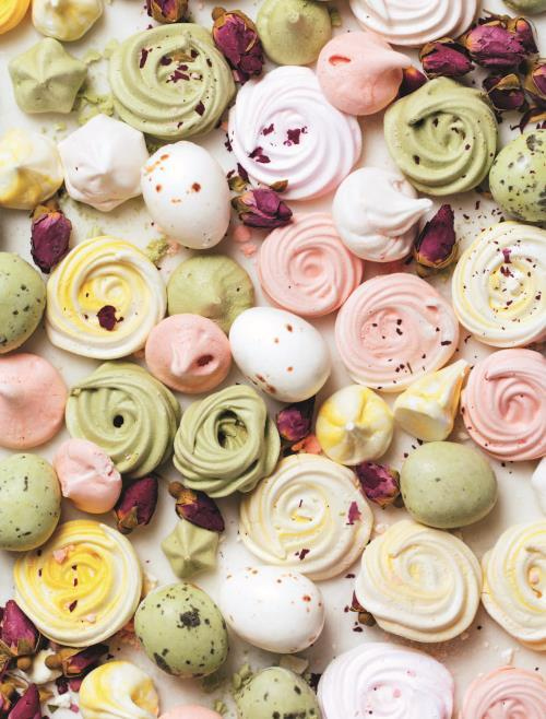 Иллюстрация к книге — Праздник каждый день. Когда в дом приходит счастье [i_009.jpg]