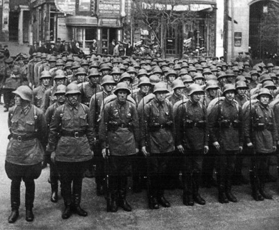 Иллюстрация к книге — Ватутин [_32.jpg]