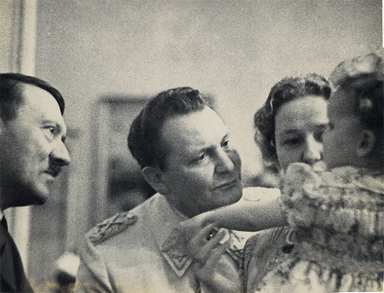 Иллюстрация к книге — Жизнь и смерть в аушвицком аду [i_034.jpg]