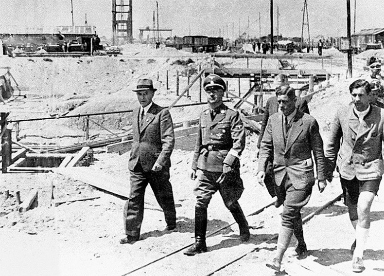 Иллюстрация к книге — Жизнь и смерть в аушвицком аду [i_039.jpg]