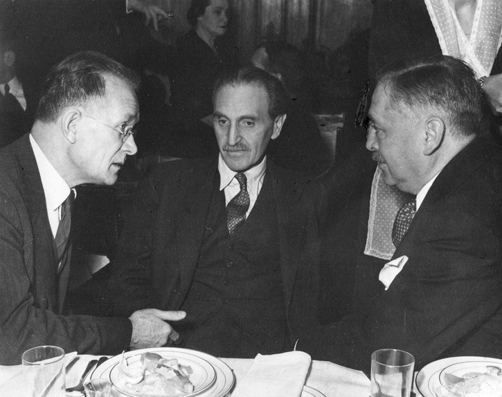 Иллюстрация к книге — Другая Россия. Исследования по истории русской эмиграции [i_022.jpg]