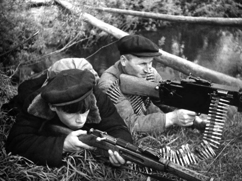 Иллюстрация к книге — Фронт за линией фронта. Партизанская война 1939–1945 гг. [i_021.jpg]