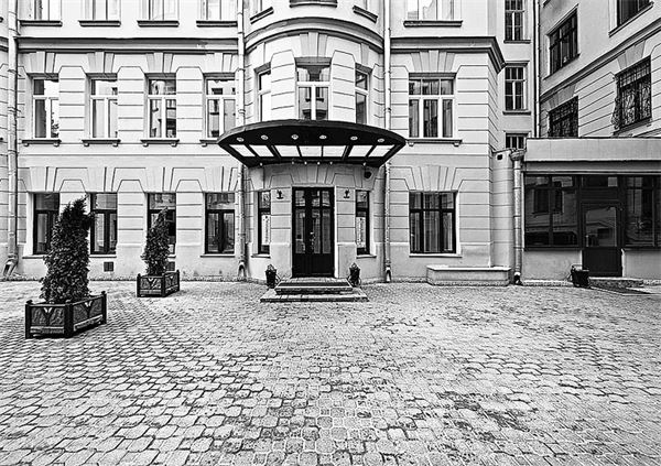 Иллюстрация к книге — Счастливый билет. Моя настоящая жизнь. Том 2 [i_002.jpg]