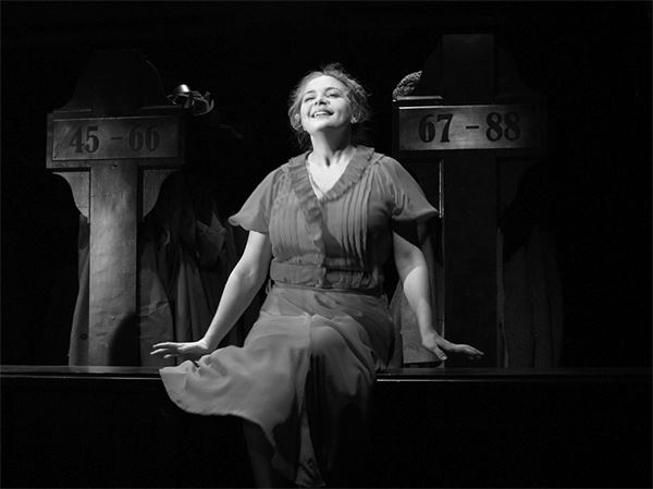 Иллюстрация к книге — Счастливый билет. Моя настоящая жизнь. Том 2 [i_016.jpg]