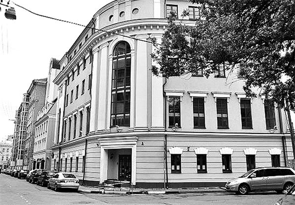 Иллюстрация к книге — Счастливый билет. Моя настоящая жизнь. Том 2 [i_042.jpg]