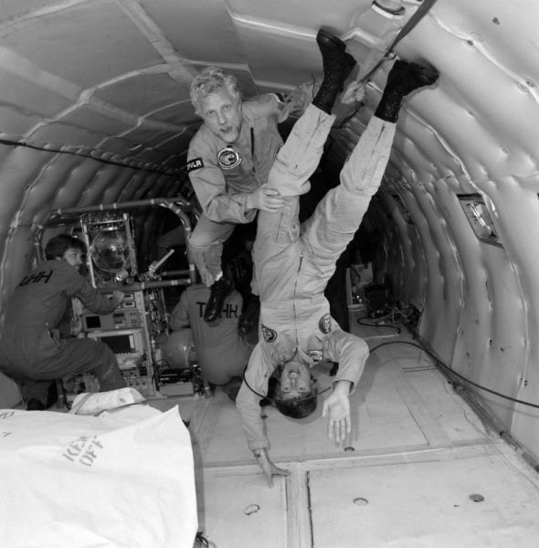 Иллюстрация к книге — Как стать астронавтом? Все, что вам следует знать, прежде чем вы покинете Землю [i_004.jpg]