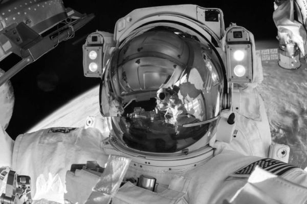 Иллюстрация к книге — Как стать астронавтом? Все, что вам следует знать, прежде чем вы покинете Землю [i_019.jpg]