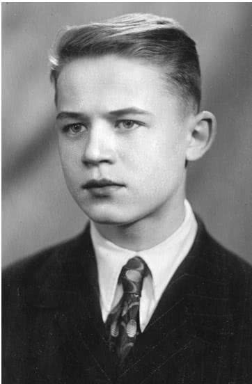 Иллюстрация к книге — Далёкие милые были [i_017.jpg]