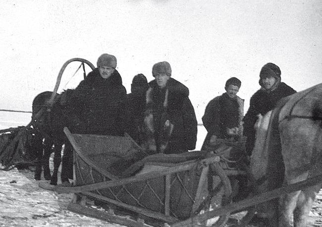 Иллюстрация к книге — Российская миссия. Забытая история о том, как Америка спасла Советский Союз от гибели [i_023.jpg]