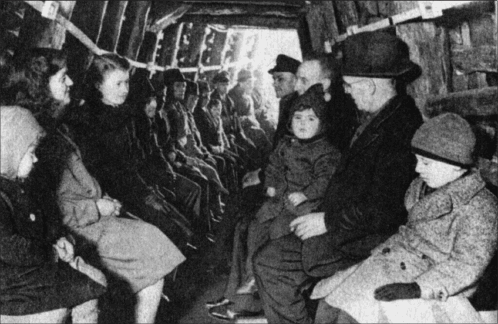 Иллюстрация к книге — Германия под бомбами союзников. 1939–1945 гг. [i_054.jpg]