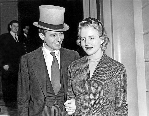 Иллюстрация к книге — Фрейлина. Моя невероятная жизнь в тени Королевы [i_006.jpg]