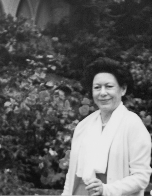 Иллюстрация к книге — Фрейлина. Моя невероятная жизнь в тени Королевы [i_018.jpg]