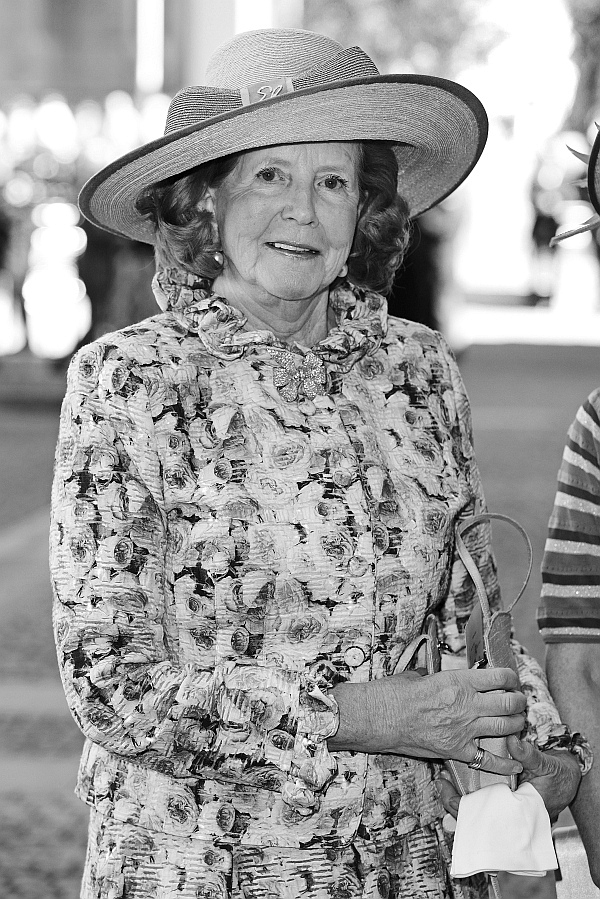 Иллюстрация к книге — Фрейлина. Моя невероятная жизнь в тени Королевы [i_020.jpg]