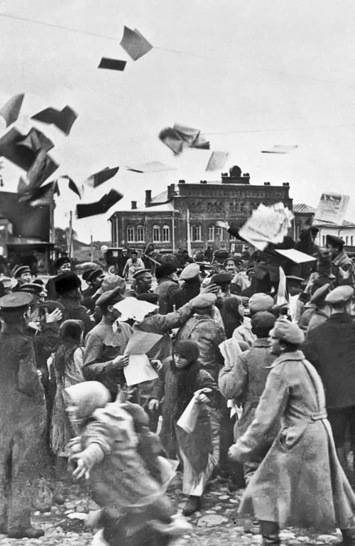 Иллюстрация к книге — Тайны Французской империи [i_091.jpg]