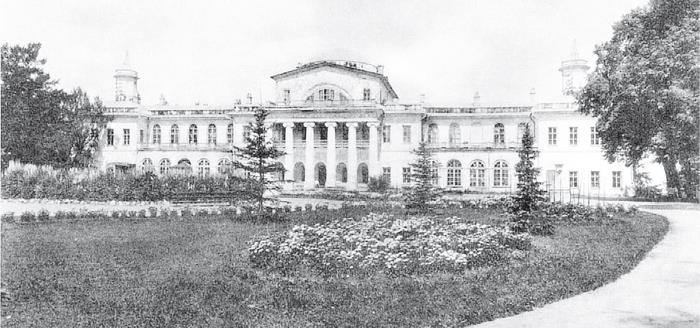 Иллюстрация к книге — Две Москвы: Метафизика столицы [i_210.jpg]