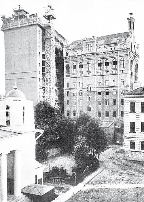 Иллюстрация к книге — Две Москвы: Метафизика столицы [i_258.jpg]