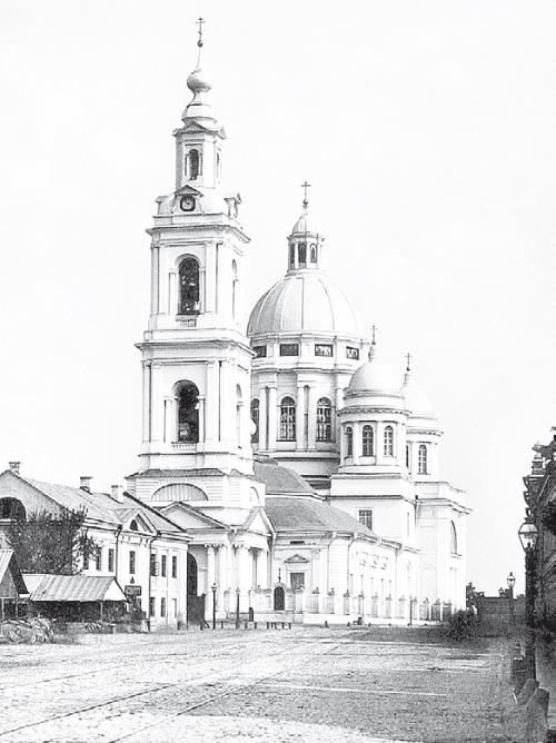 Иллюстрация к книге — Две Москвы: Метафизика столицы [i_288.jpg]