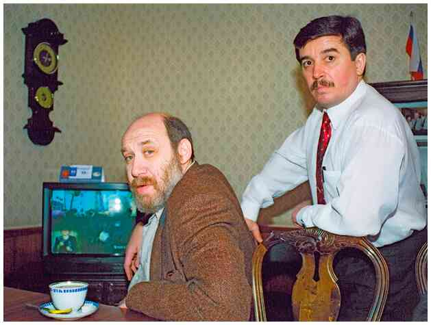 Иллюстрация к книге — Как я написал Конституцию эпохи Ельцина и Путина [i_051.jpg]