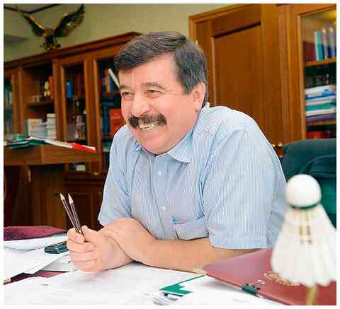 Иллюстрация к книге — Как я написал Конституцию эпохи Ельцина и Путина [i_060.jpg]