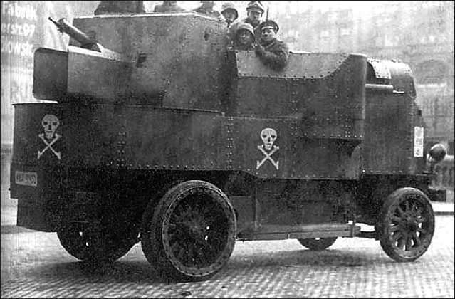 Иллюстрация к книге — Белая гвардия Фридриха Эберта [i_008.jpg]