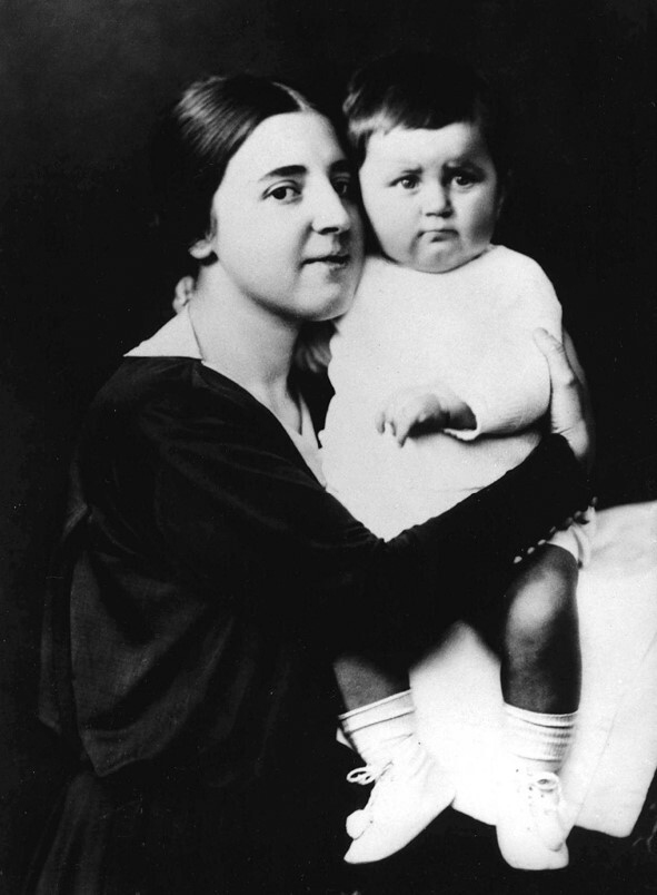 Иллюстрация к книге — Свет и мрак Иосифа Сталина. Психологический портрет [_9.jpg]