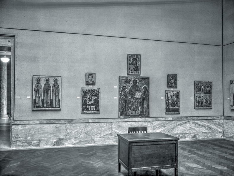 Иллюстрация к книге — Небесная голубизна ангельских одежд [i_064.jpg]