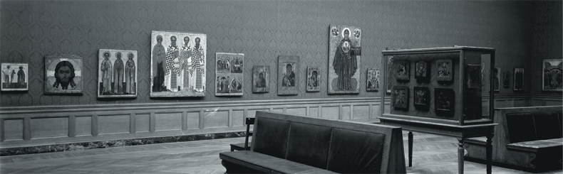 Иллюстрация к книге — Небесная голубизна ангельских одежд [i_069.jpg]