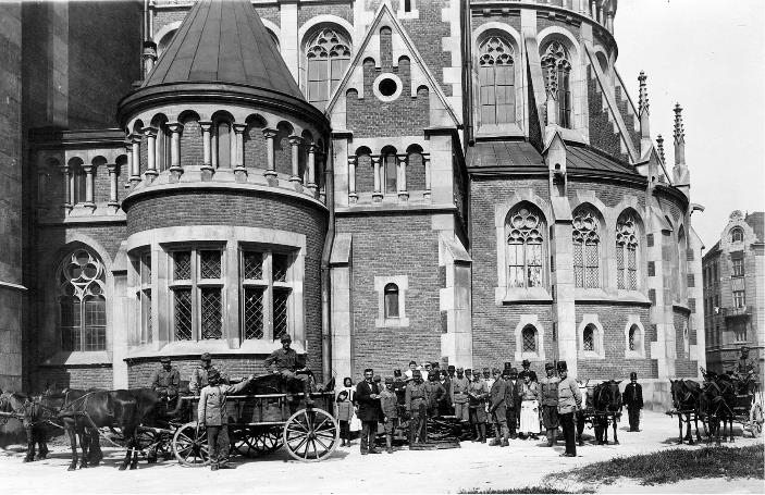 Иллюстрация к книге — Львов под русской властью. 1914–1915 [i_200.jpg]