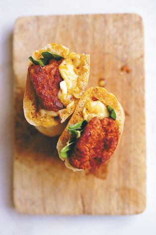 Иллюстрация к книге — Eat. Большая книга быстрых и несложных рецептов [i_013.jpg]