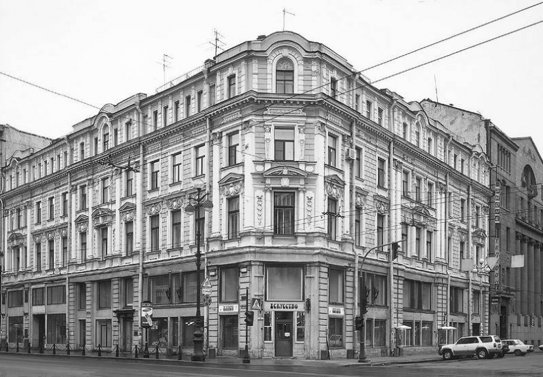 Иллюстрация к книге — Легенды и мифы Невского проспекта [i_022.jpg]