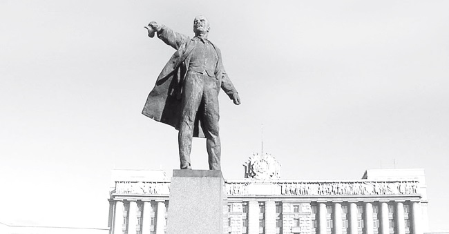 Иллюстрация к книге — Мятежный Петербург. Сто лет бунтов, восстаний и революций в городском фольклоре [i_065.jpg]