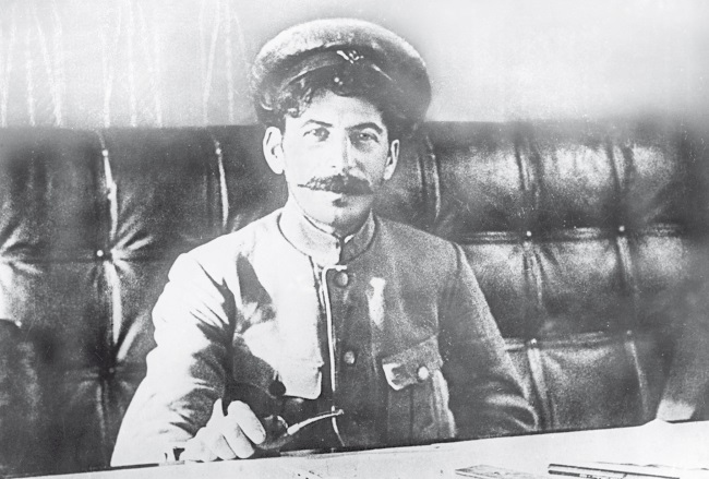 Иллюстрация к книге — Мятежный Петербург. Сто лет бунтов, восстаний и революций в городском фольклоре [i_068.jpg]