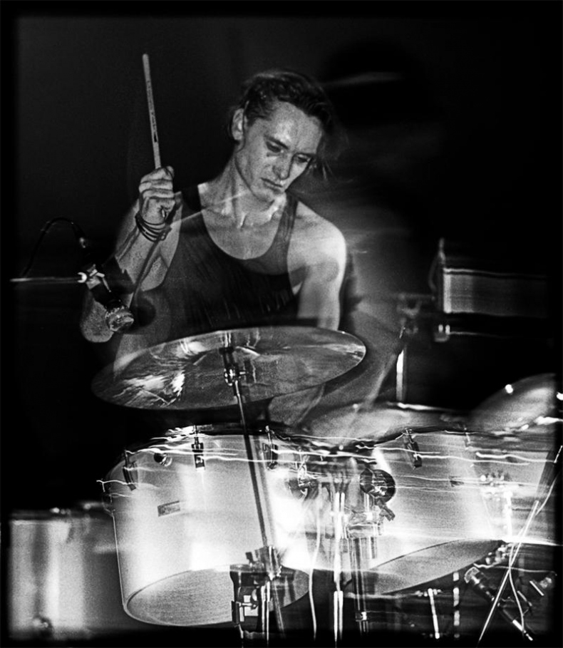 Иллюстрация к книге — Георгий Гурьянов: «Я и есть искусство» [img_21.jpg]