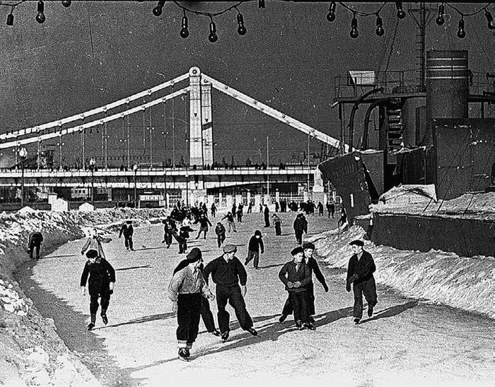 Иллюстрация к книге — Парижские мальчики в сталинской Москве [i_051.jpg]