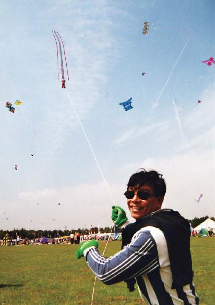 Иллюстрация к книге — Воздушные змеи [i_017.jpg]