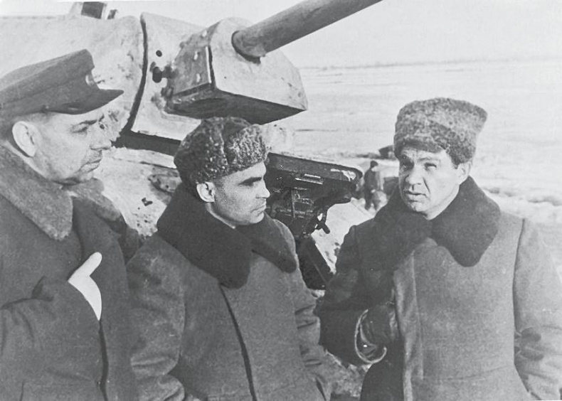 Иллюстрация к книге — От Сталинграда до Берлина. Воспоминания командующего [i_004.jpg]