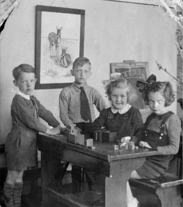 Иллюстрация к книге — В поисках Лин. История о войне и о семье, утраченной и обретенной [i_033.jpg]