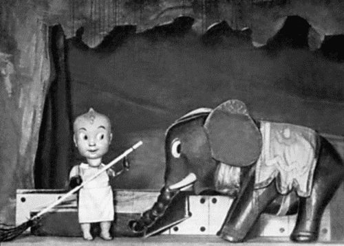 Иллюстрация к книге — Тень. Голый король [i_005.jpg]