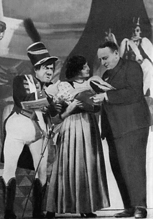 Иллюстрация к книге — Тень. Голый король [i_007.jpg]