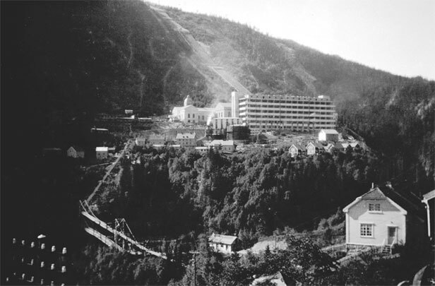 Иллюстрация к книге — Химия навсегда. О гороховом супе, опасности утреннего кофе и пробе мистера Марша [i_024.jpg]