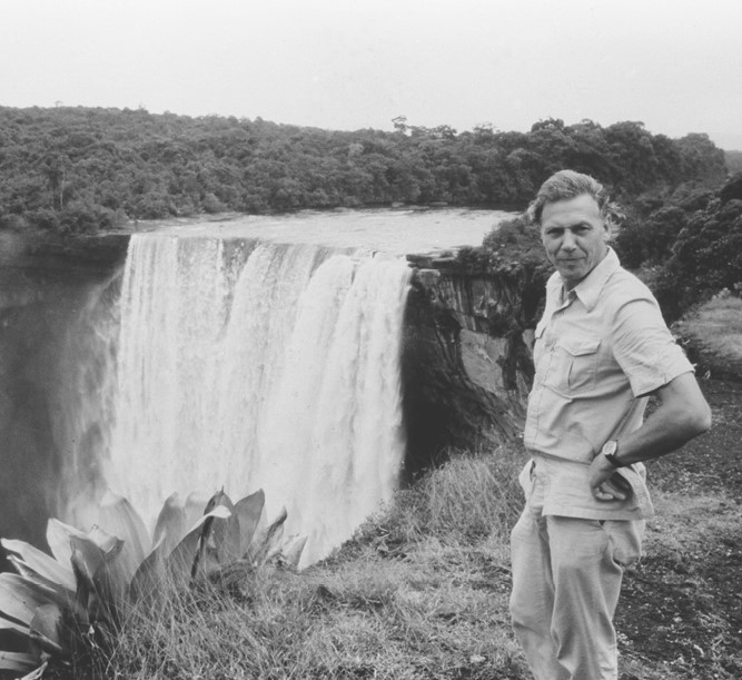 Иллюстрация к книге — Жизнь на нашей планете. Мое предупреждение миру на грани катастрофы [i_012.jpg]